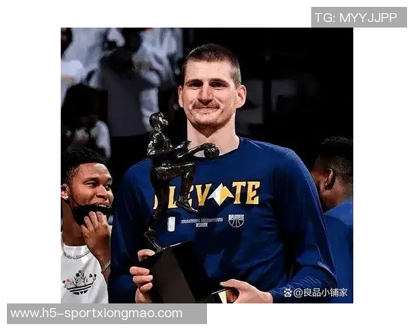 约基奇高效表现再接近三双全场16投11中贡献28分9篮板11助攻